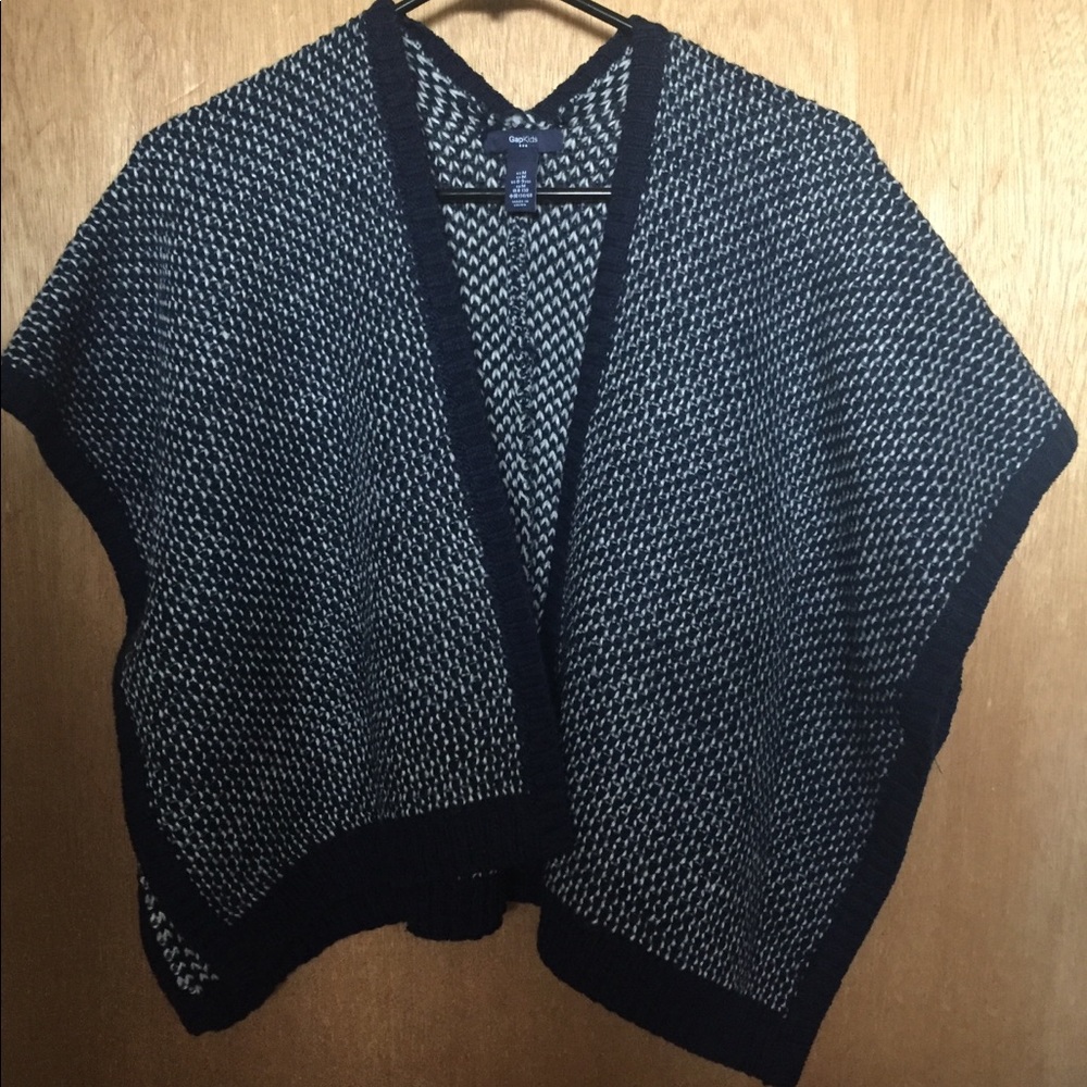 EUC GAP Kids Navy x Cream poncho size M